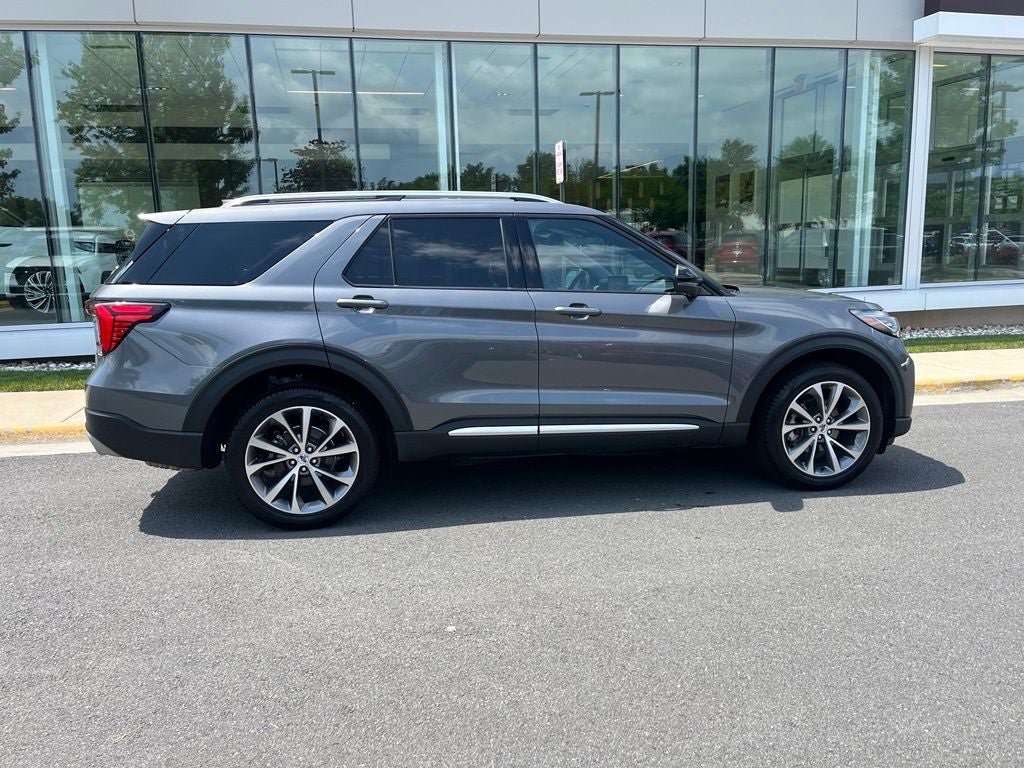 Certified 2025 Ford Explorer Platinum w/ Ultimate Package AWD/4WD image 10