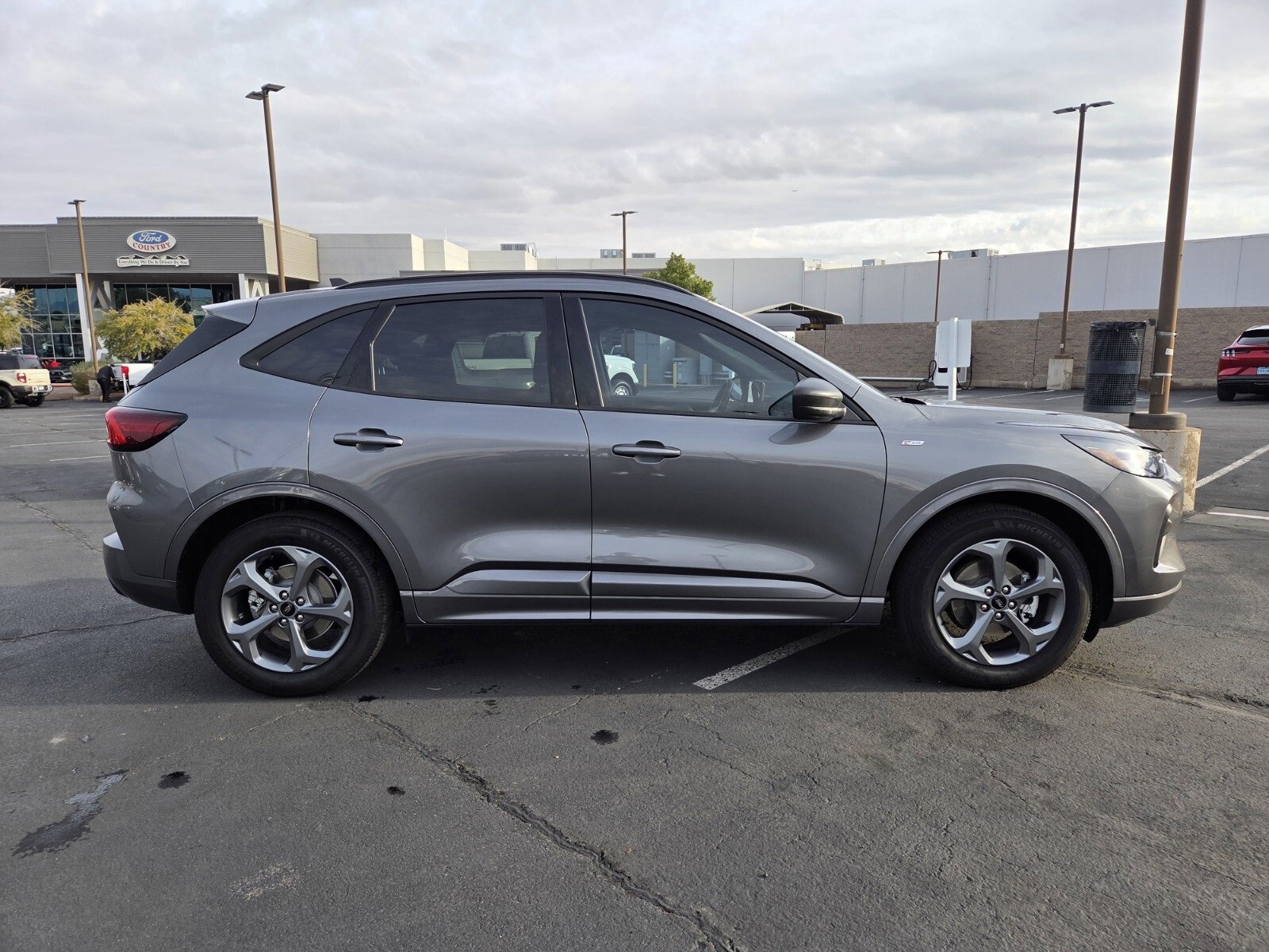 Certified 2024 Ford Escape ST-Line w/ Tech Pack #1 image 6