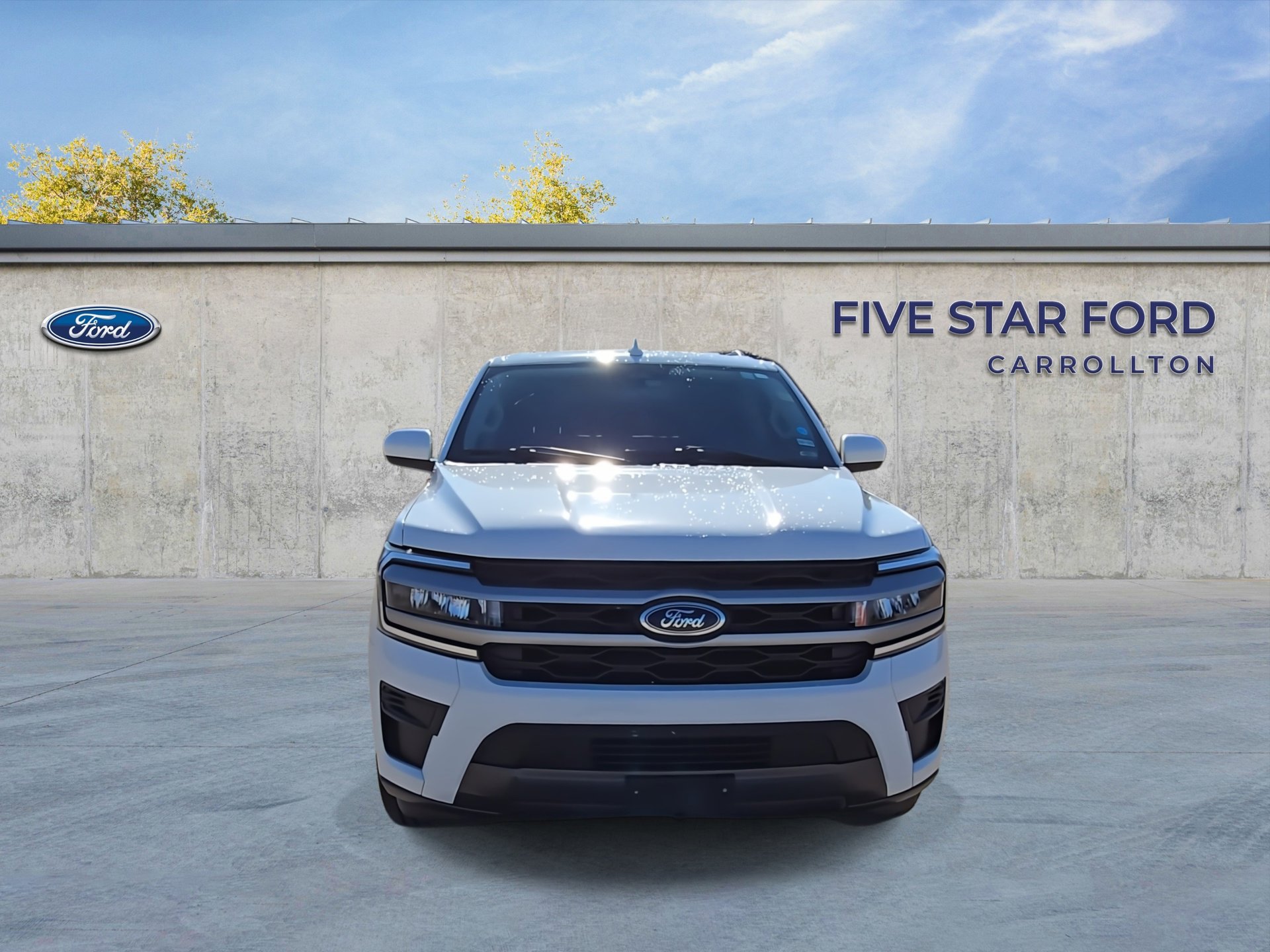 Certified 2022 Ford Expedition XLT image 3