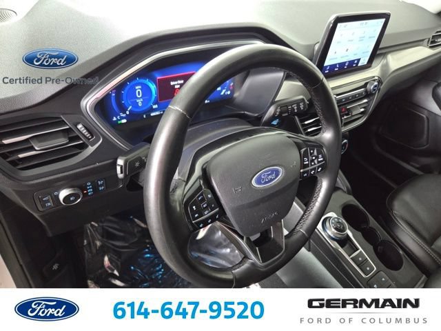 Certified 2022 Ford Escape Titanium w/ Class II Trailer Tow Package AWD/4WD image 16