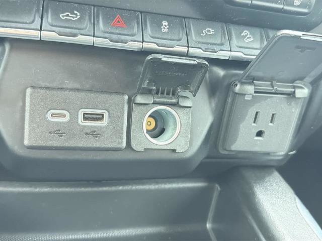 Used 2021 Chevrolet Silverado 3500 LTZ w/ LTZ Convenience Package AWD/4WD image 29