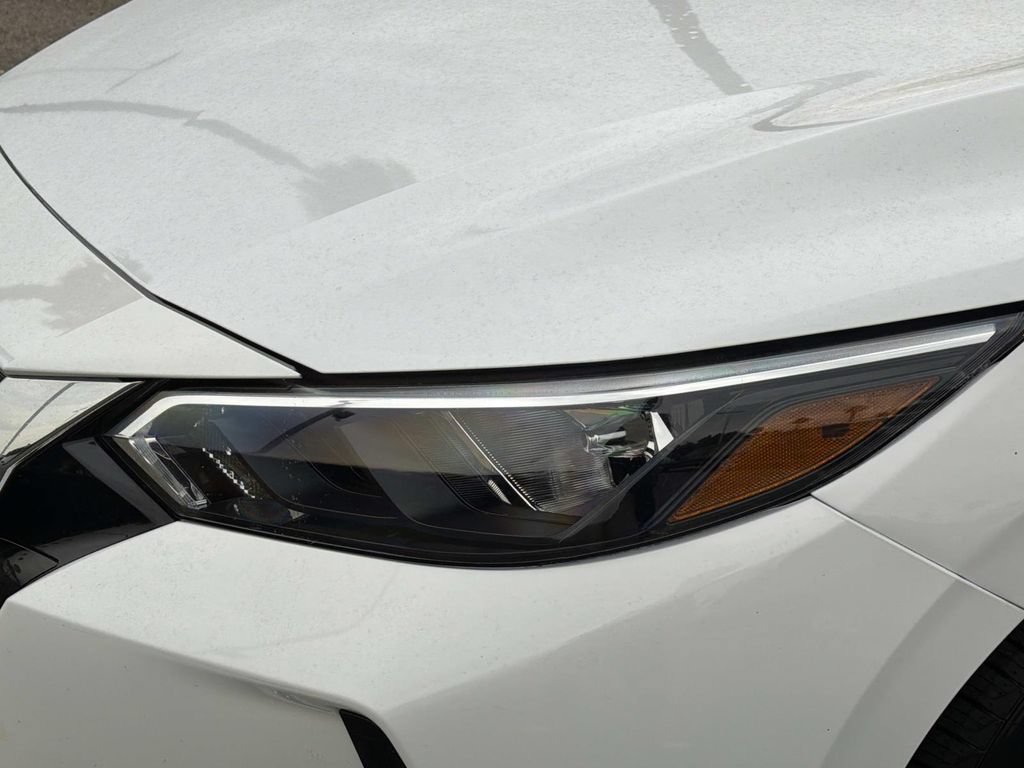 Used 2023 Nissan Sentra SV FWD image 10