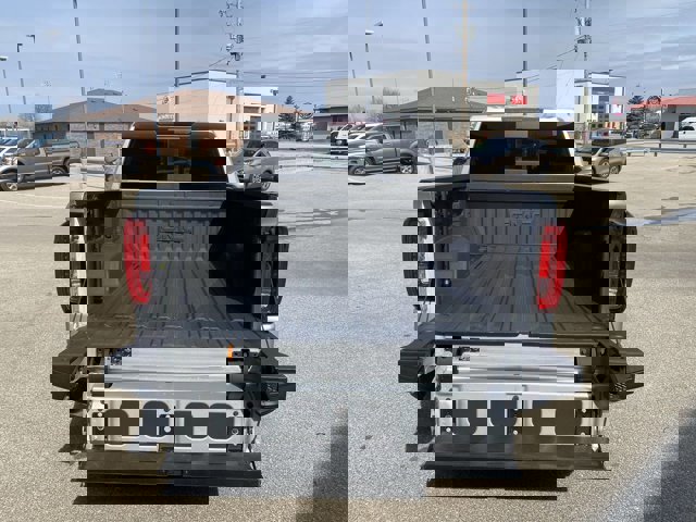 Used 2019 GMC Sierra 1500 SLT w/ SLT Premium Plus Package AWD/4WD image 20