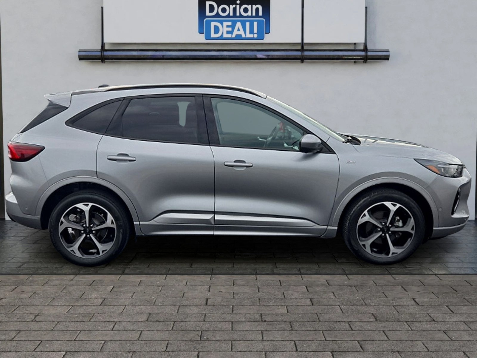 Certified 2023 Ford Escape ST-Line Elite w/ Premium Technology Package AWD/4WD image 2