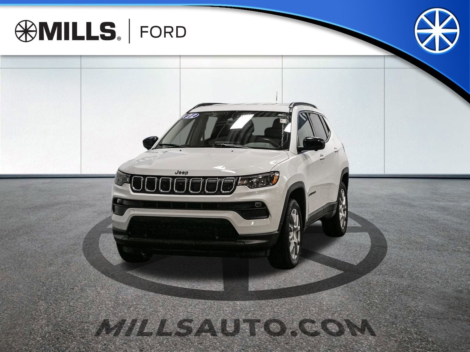 Used 2022 Jeep Compass Latitude image 10
