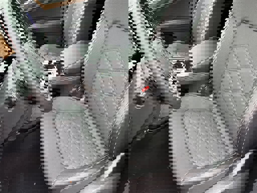 Used 2024 Volkswagen Atlas SE image 12