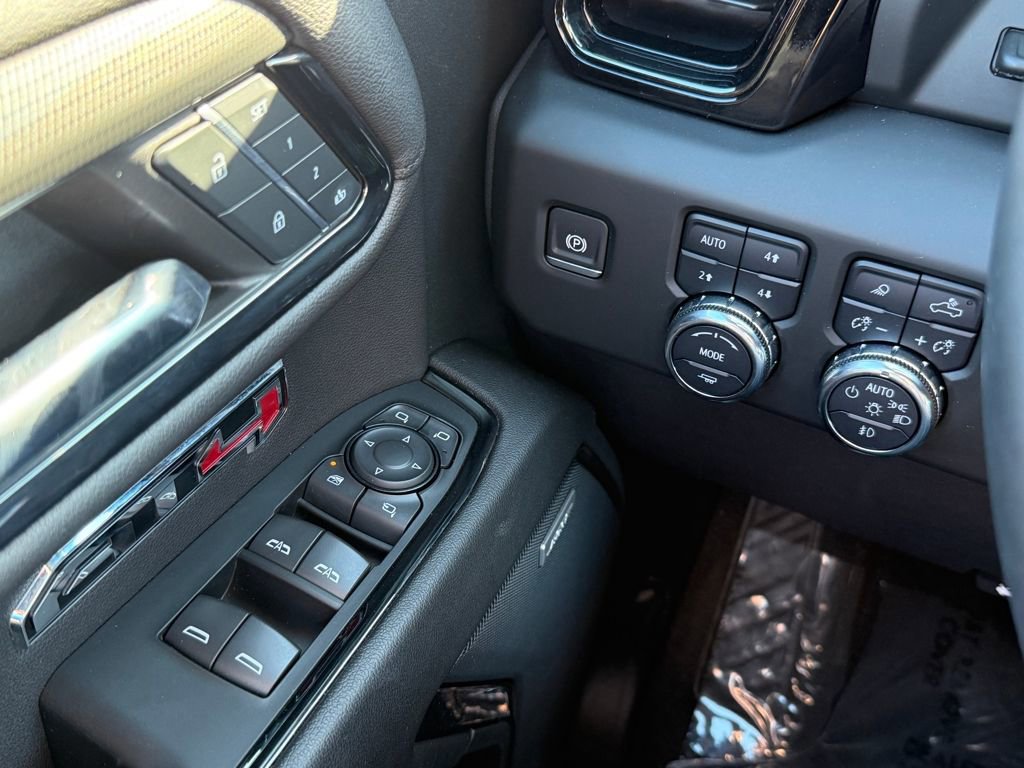 Used 2024 GMC Sierra 1500 AT4 w/ Technology Package image 22