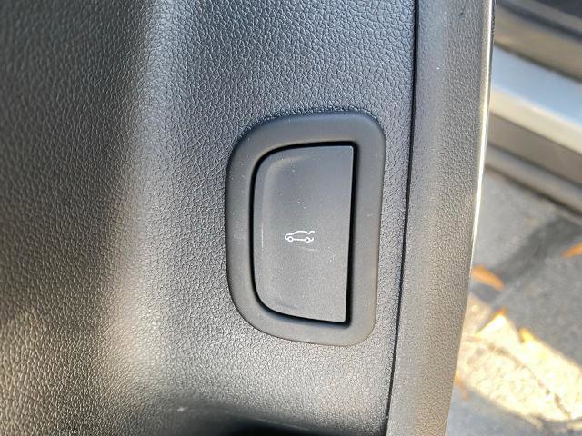 Used 2024 GMC Acadia Elevation w/ LPO, Floor Liner Package image 15