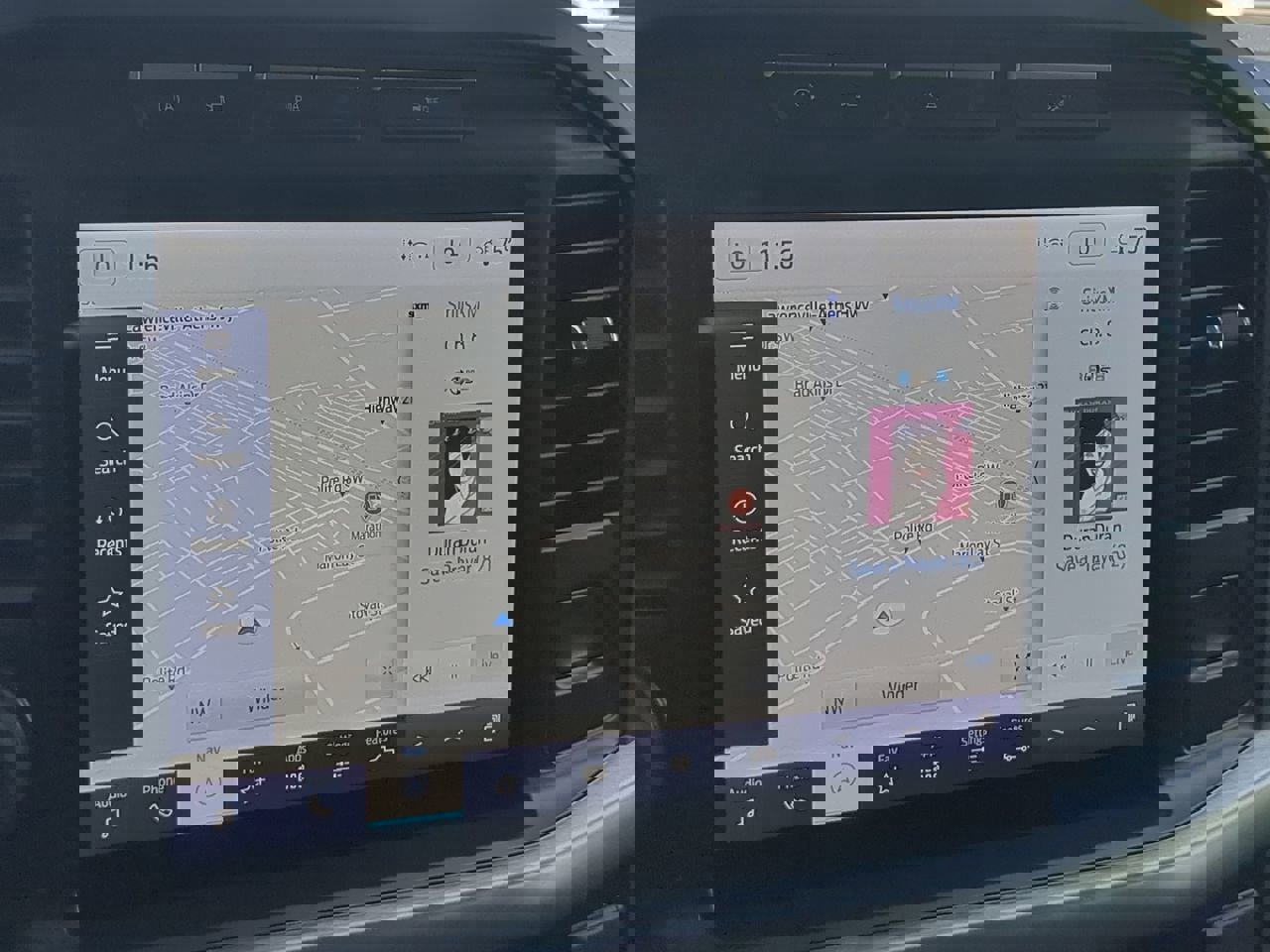 Certified 2023 Ford F150 Lariat w/ Equipment Group 502A High image 20