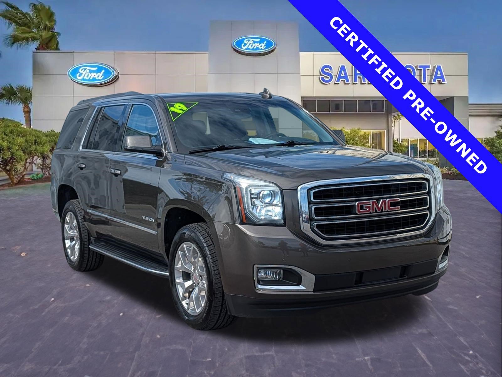 Used 2019 GMC Yukon SLE w/ SLE Value Package RWD image 1