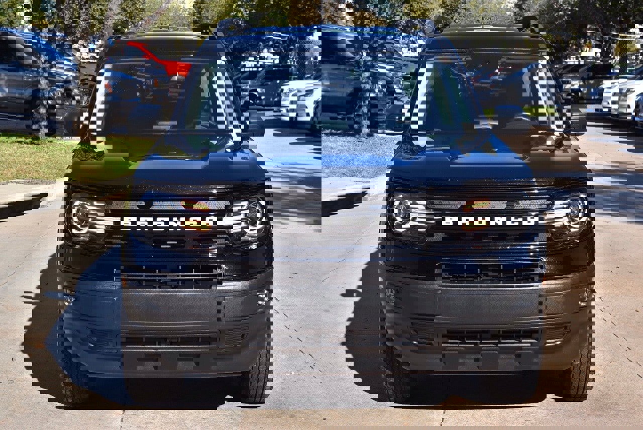 Certified 2023 Ford Bronco Sport Outer Banks w/ Tech Package image 3