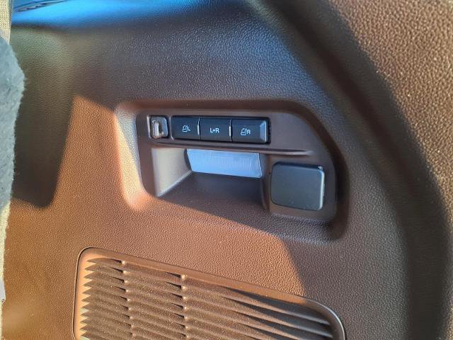 Certified 2021 Ford Explorer King Ranch w/ Premium Technology Package image 8