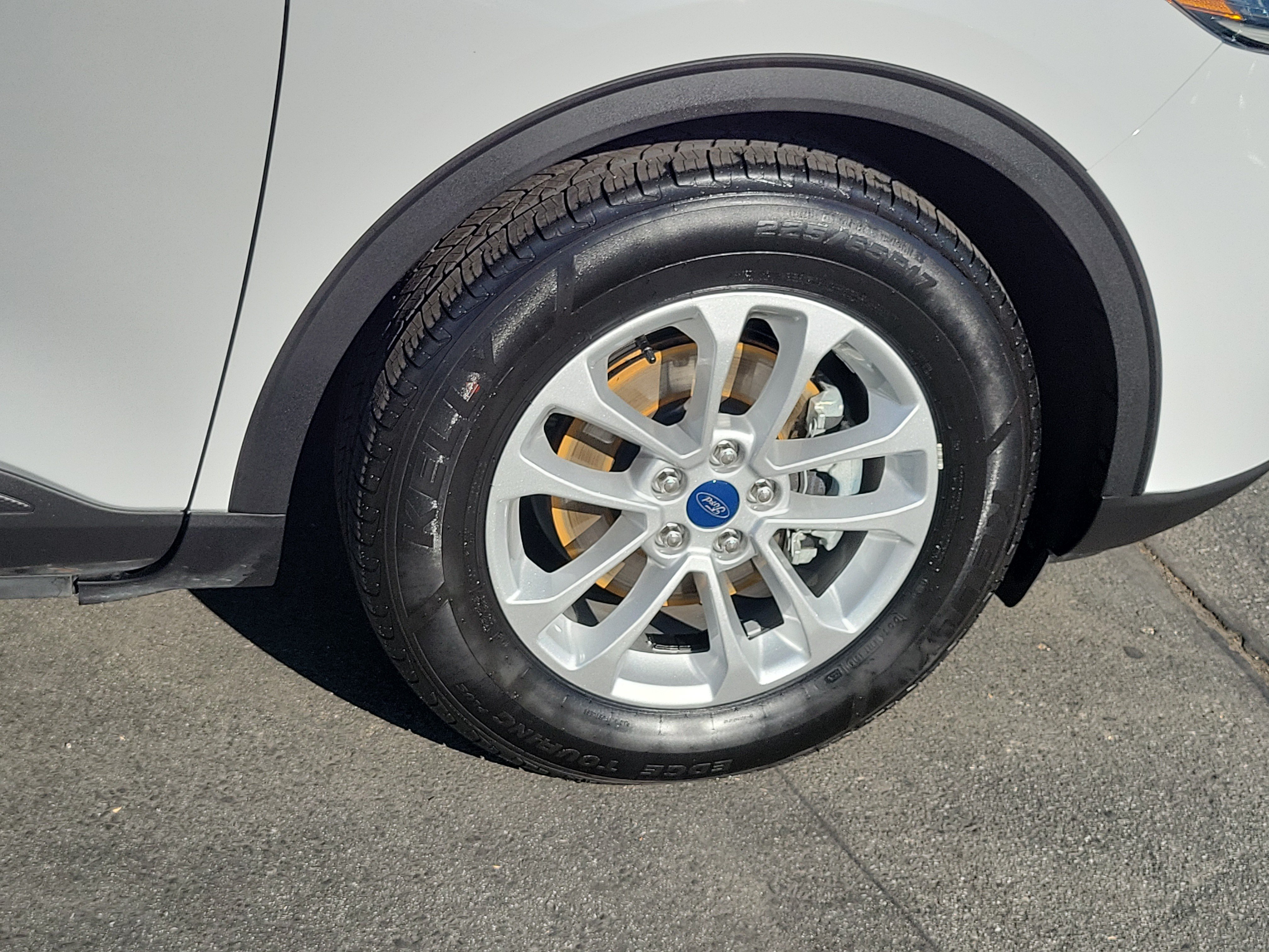 Certified 2020 Ford Escape SE FWD image 13