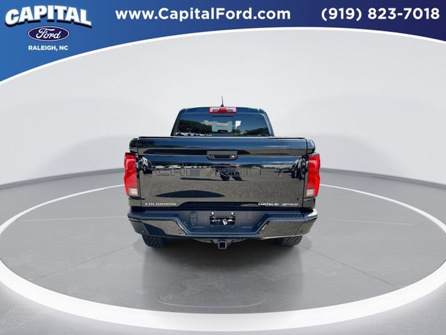 Used 2025 Chevrolet Colorado ZR2 w/ Technology Package AWD/4WD image 7