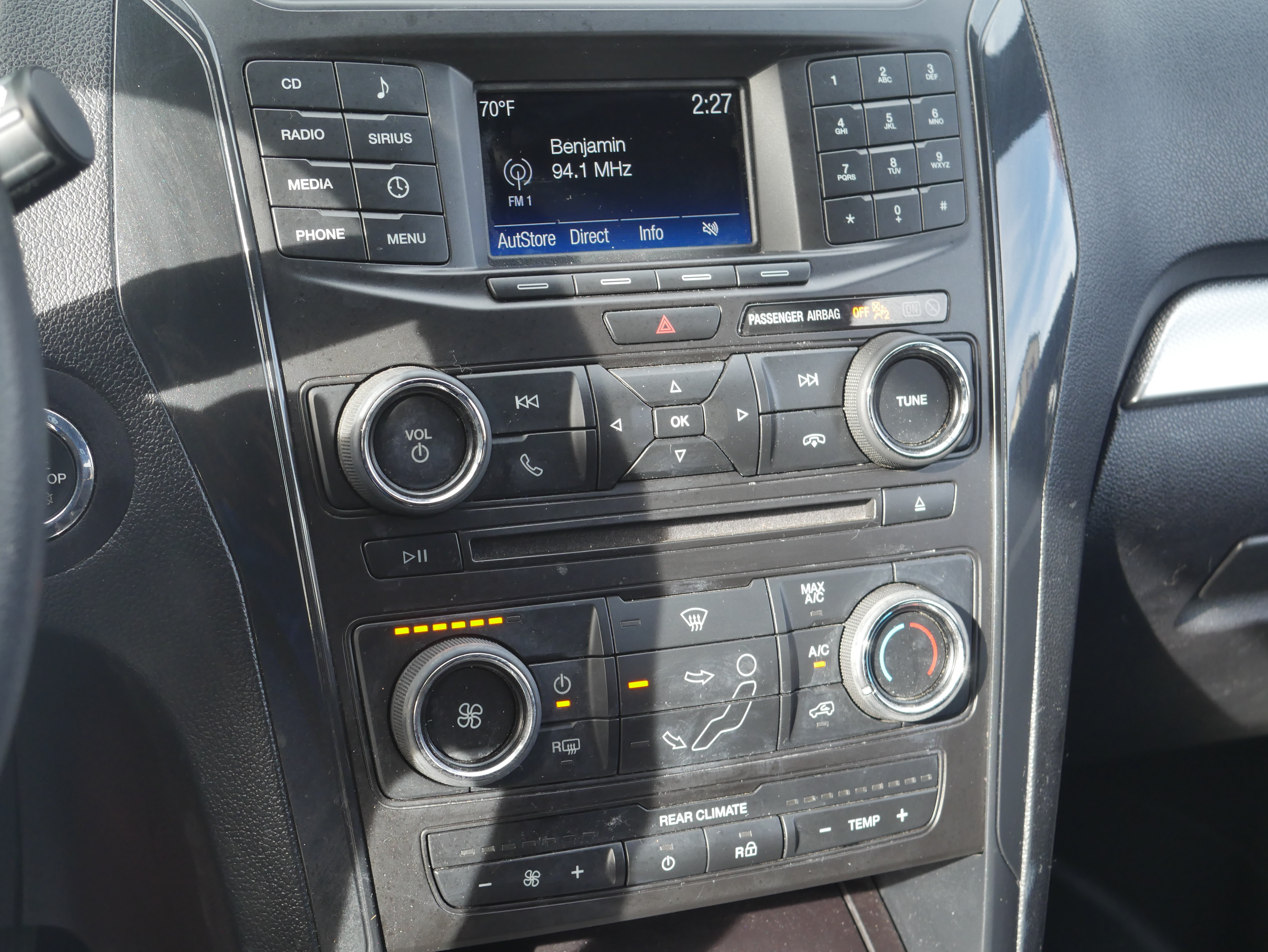 Certified 2017 Ford Explorer XLT AWD/4WD image 10