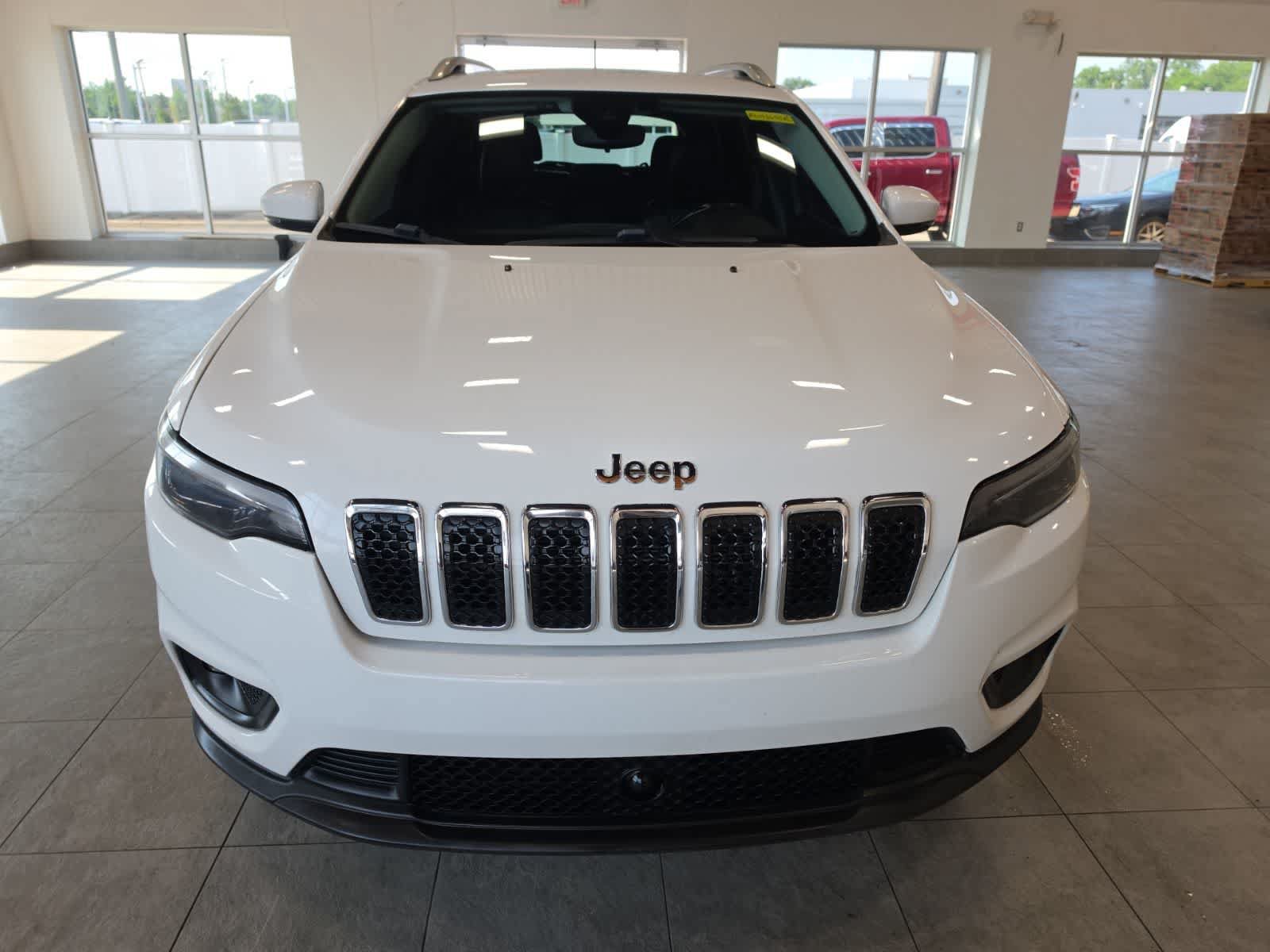 Used 2021 Jeep Cherokee Latitude Lux AWD/4WD image 3