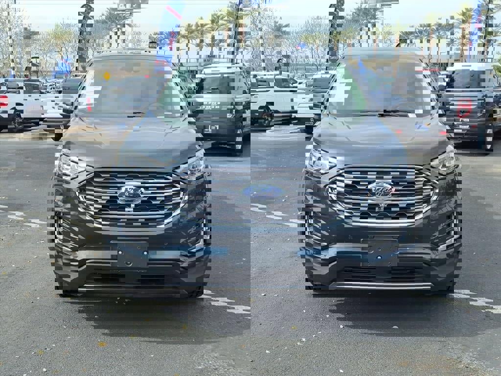 Certified 2024 Ford Edge Titanium w/ Equipment Group 301A image 8