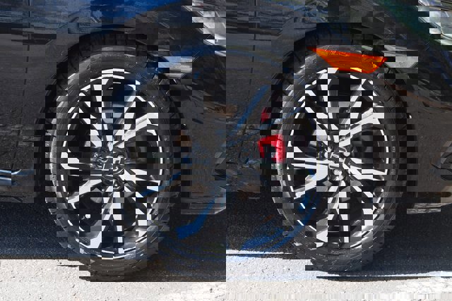 Used 2019 Honda Civic Sport image 9