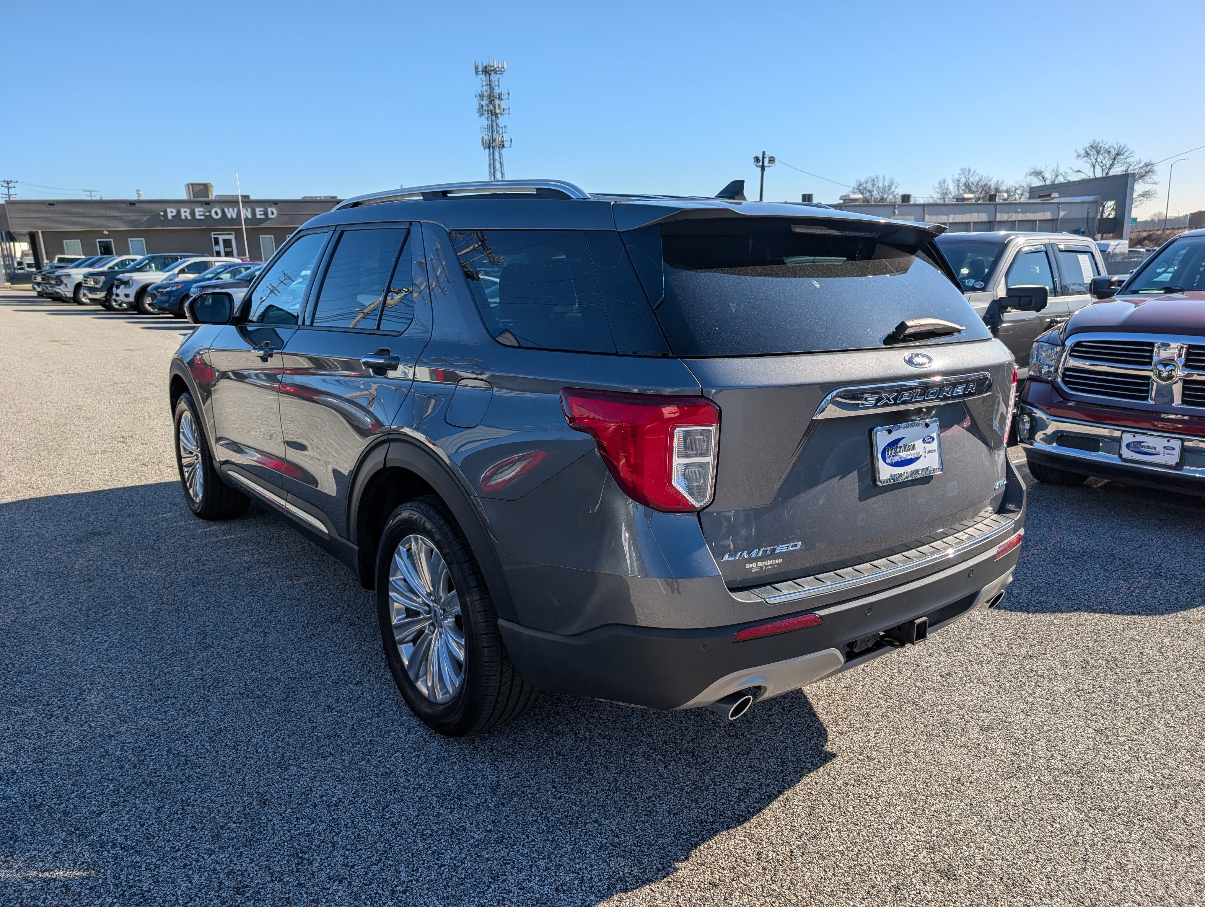 Certified 2022 Ford Explorer Limited w/ Limited Technology Package image 5