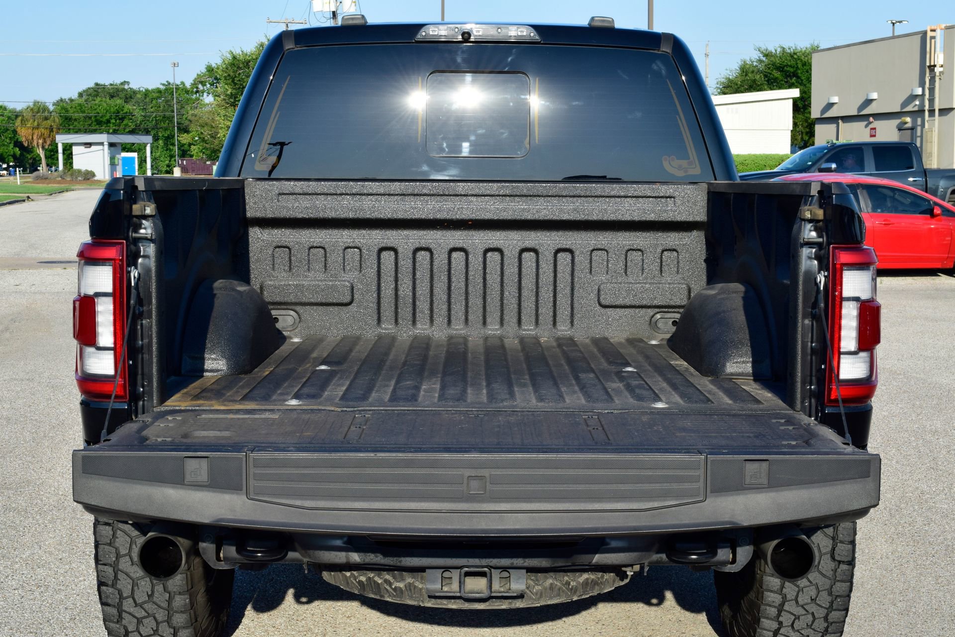 Certified 2023 Ford F150 Raptor w/ Raptor 37 Performance Package AWD/4WD image 21