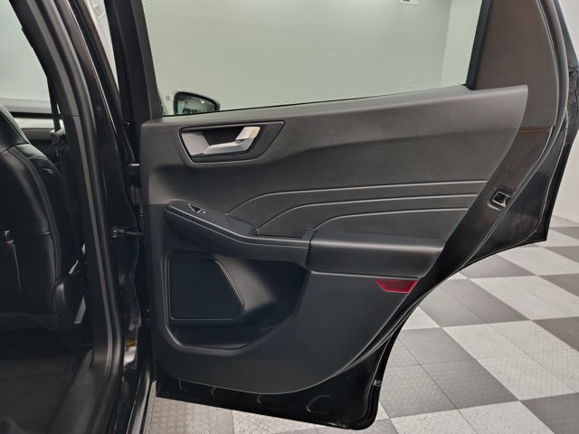 Certified 2025 Ford Escape Platinum AWD/4WD image 29