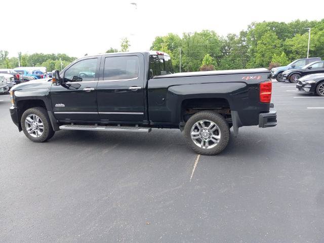 Used 2019 Chevrolet Silverado 2500 High Country w/ Duramax Plus Package AWD/4WD image 11