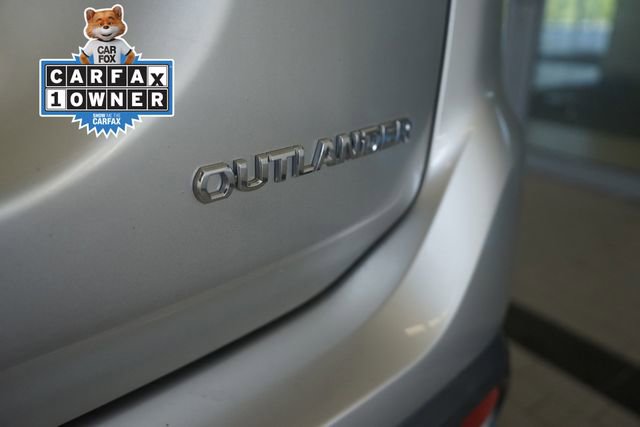 Used 2018 Mitsubishi Outlander ES FWD image 12