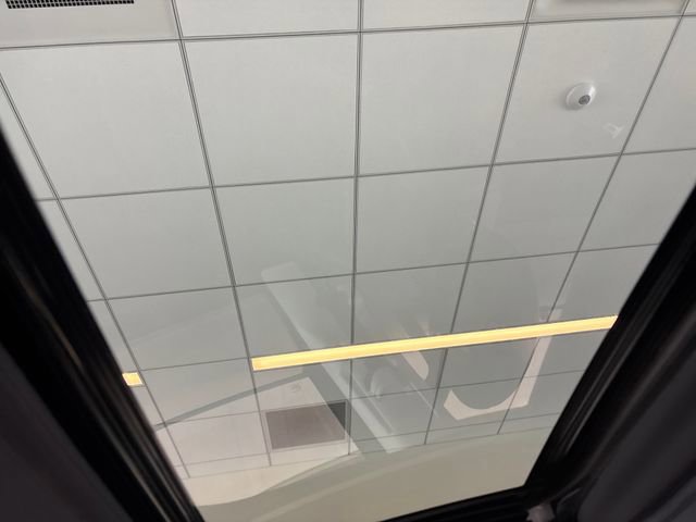 Used 2021 Toyota Sienna Platinum FWD image 12