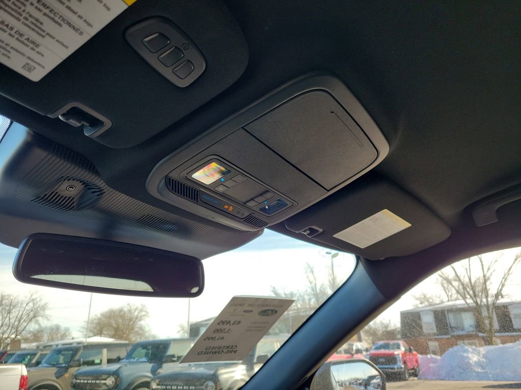 Certified 2025 Ford Explorer ST-Line w/ Premium Package image 30