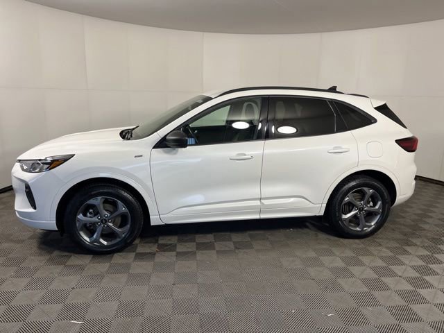Certified 2024 Ford Escape ST-Line w/ Tech Pack #1 image 2