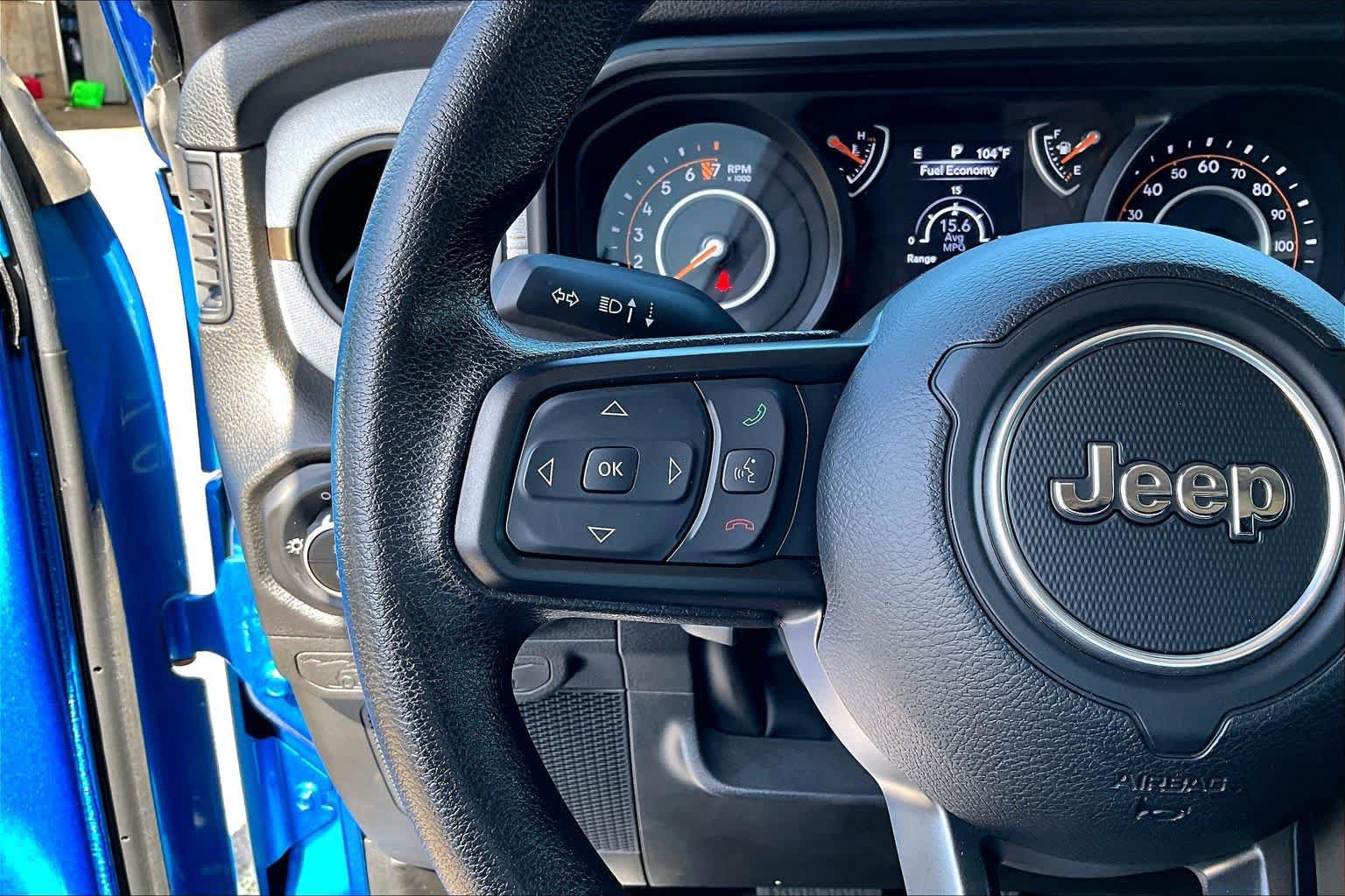 Used 2025 Jeep Gladiator Sport AWD/4WD image 24