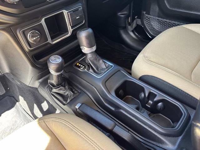 Used 2021 Jeep Gladiator Sport w/ Trailer Tow Package AWD/4WD image 28