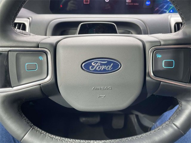 Certified 2025 Ford Expedition Active image 18