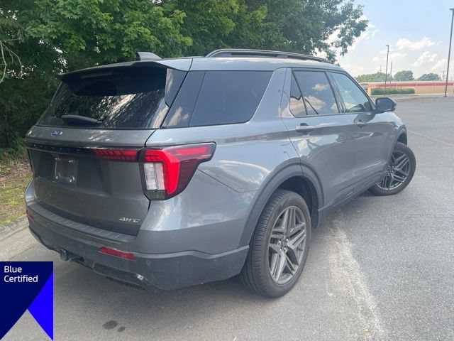 Certified 2025 Ford Explorer ST-Line w/ Premium Package AWD/4WD image 6