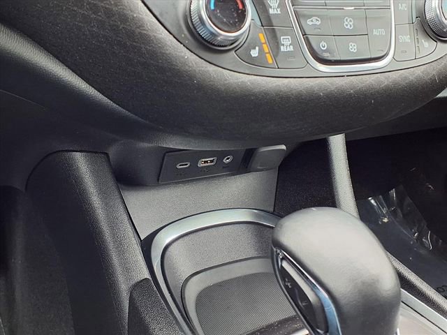 Used 2024 Chevrolet Malibu LT w/ Midnight Edition image 17