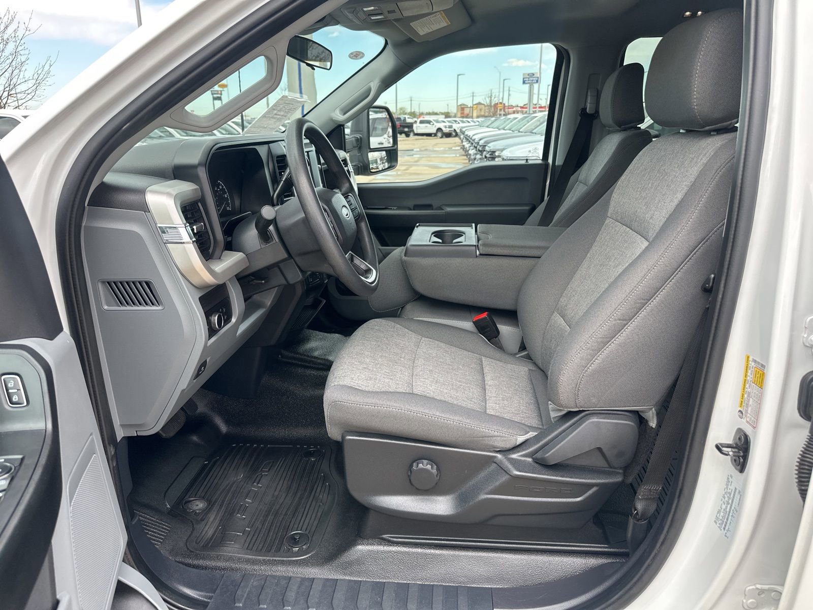 Certified 2025 Ford F250 XL w/ FX4 Off-Road Package image 15