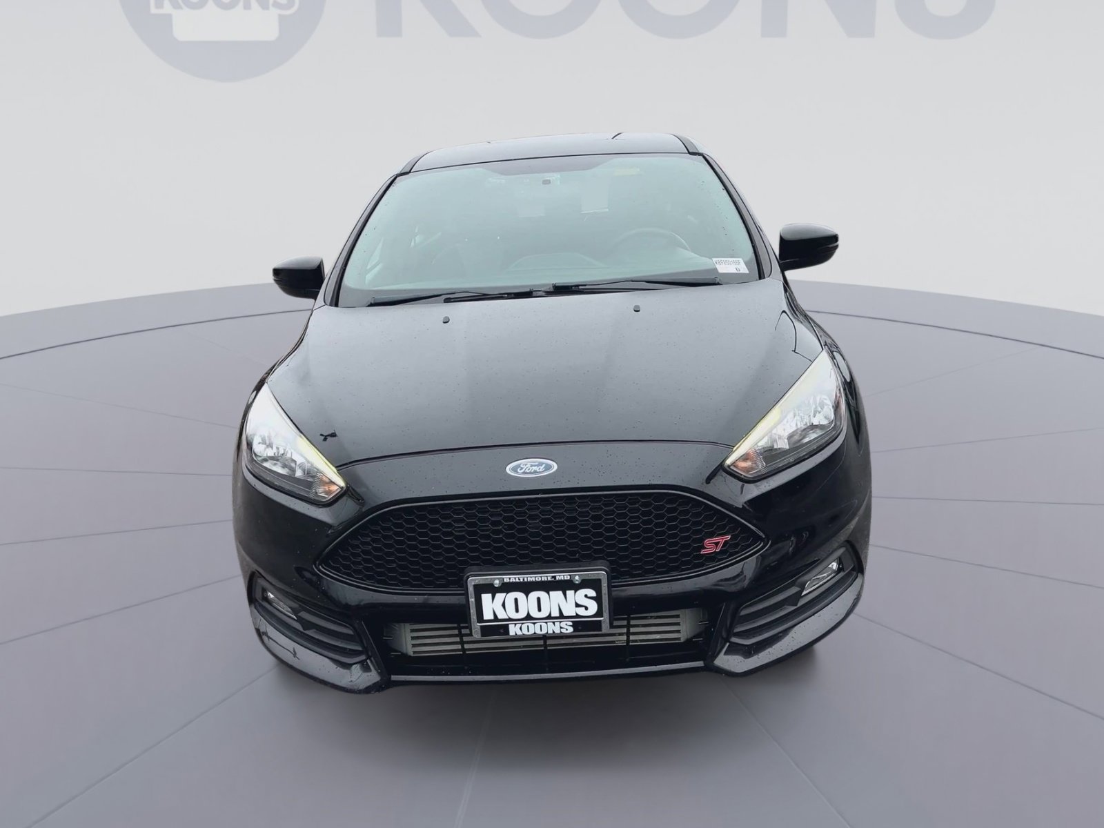 Certified 2018 Ford Focus ST FWD image 4