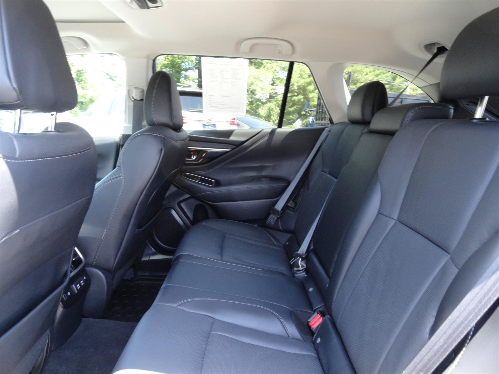 Used 2022 Subaru Outback Limited AWD/4WD image 20