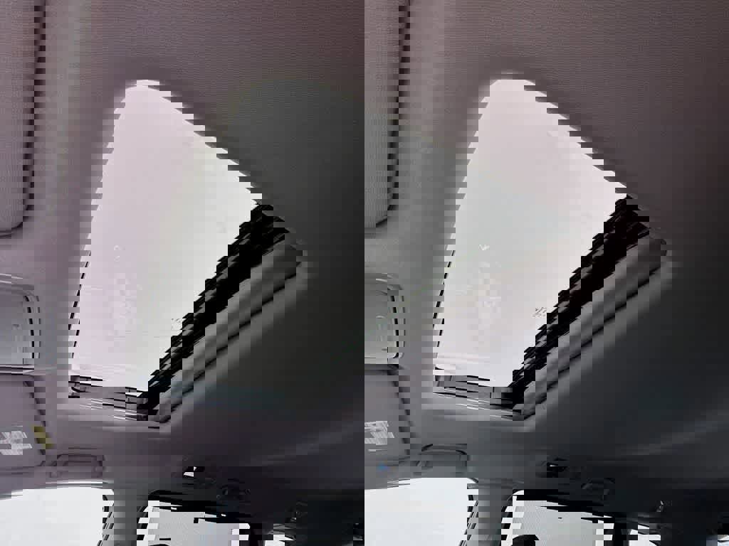 Used 2023 Honda Odyssey EX-L image 30