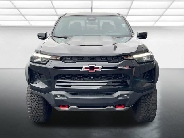Used 2024 Chevrolet Colorado ZR2 w/ ZR2 Convenience Package III AWD/4WD image 2