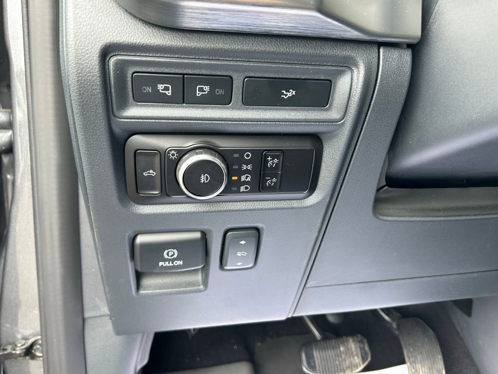 Certified 2023 Ford F150 Lariat w/ Equipment Group 502A High image 21