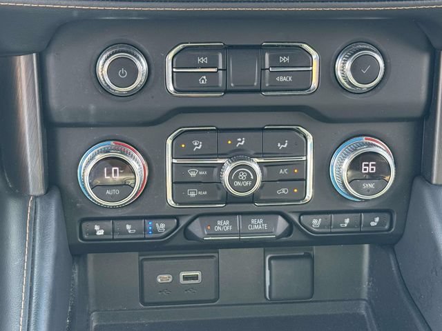 Used 2022 GMC Yukon AT4 w/ Technology Package AWD/4WD image 26
