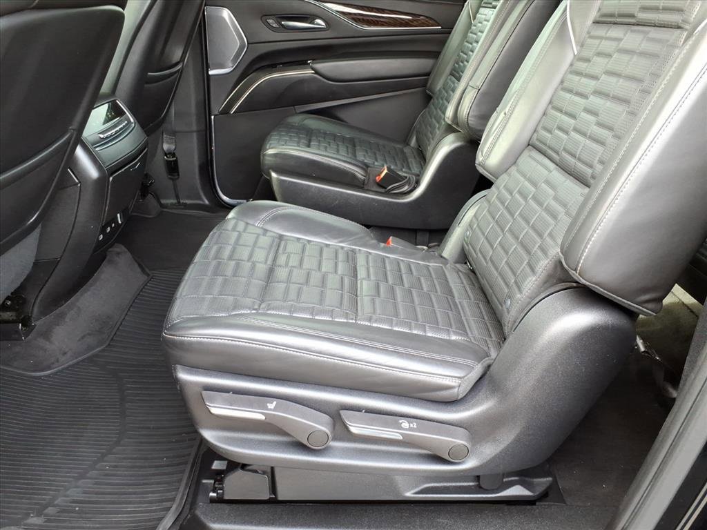 Used 2023 Cadillac Escalade ESV Sport Platinum w/ LPO, ONYX Package image 14
