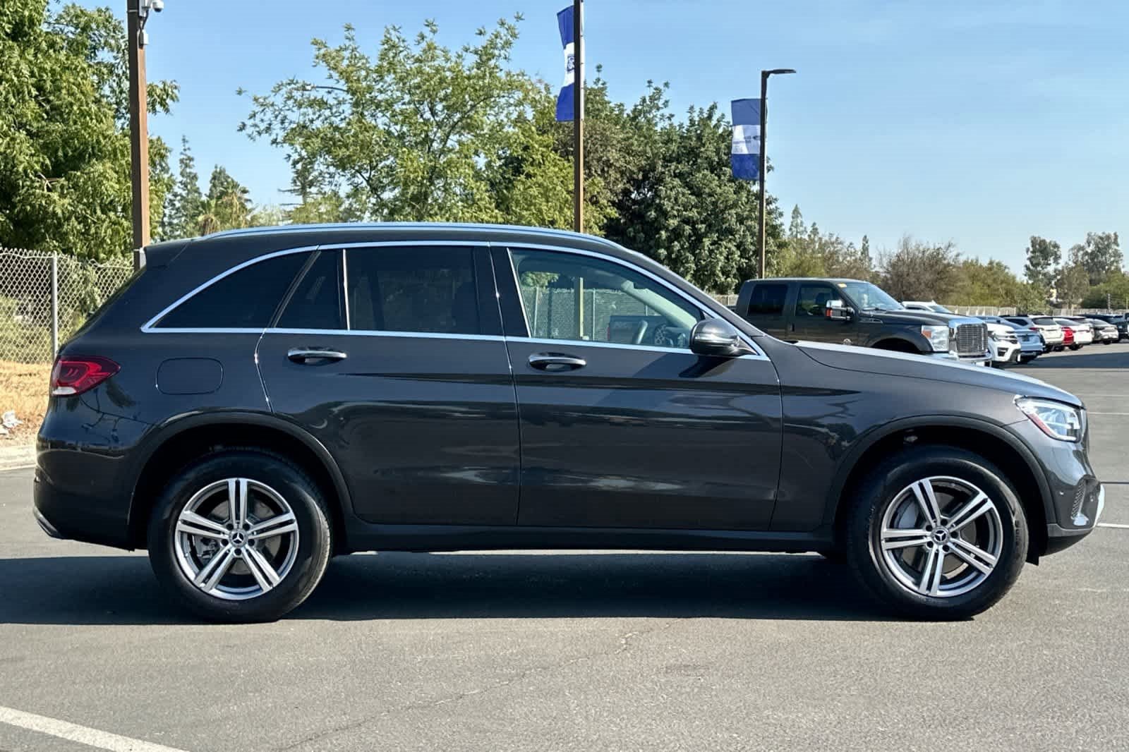 Used 2022 Mercedes-Benz GLC 300 GLC 300 image 6