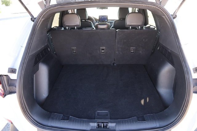 Certified 2025 Ford Escape ST-Line AWD/4WD image 7