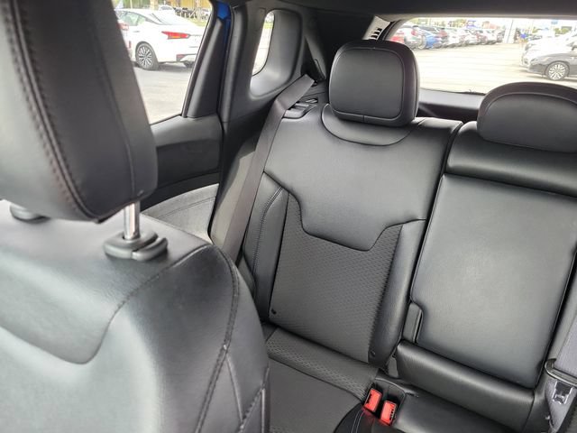 Used 2024 Jeep Compass Latitude AWD/4WD image 16