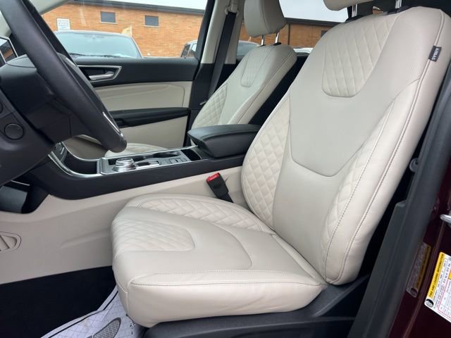 Certified 2024 Ford Edge Titanium w/ Equipment Group 301A image 20