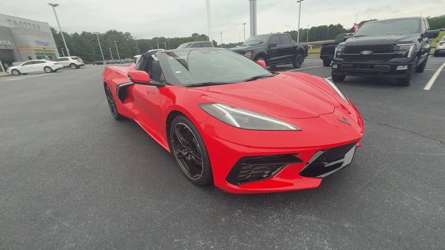 Used 2024 Chevrolet Corvette Stingray Convertible RWD image 2