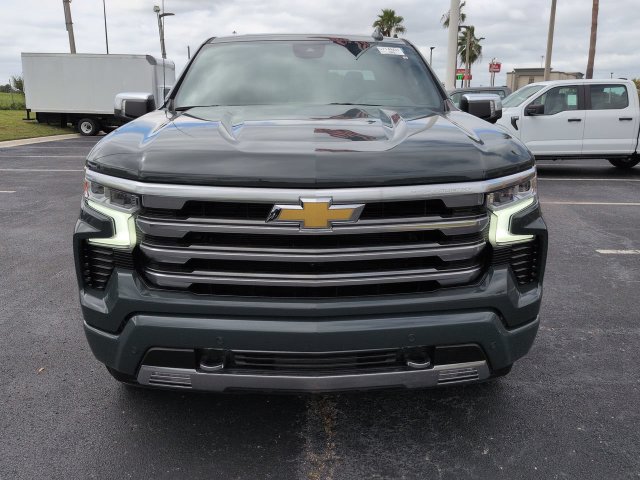 Used 2026 Chevrolet Silverado 1500 High Country w/ High Country Premium Package RWD image 3