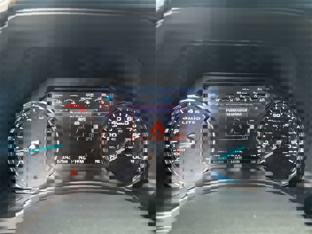 Certified 2022 Ford F450 Limited w/ FX4 Off-Road Package image 7